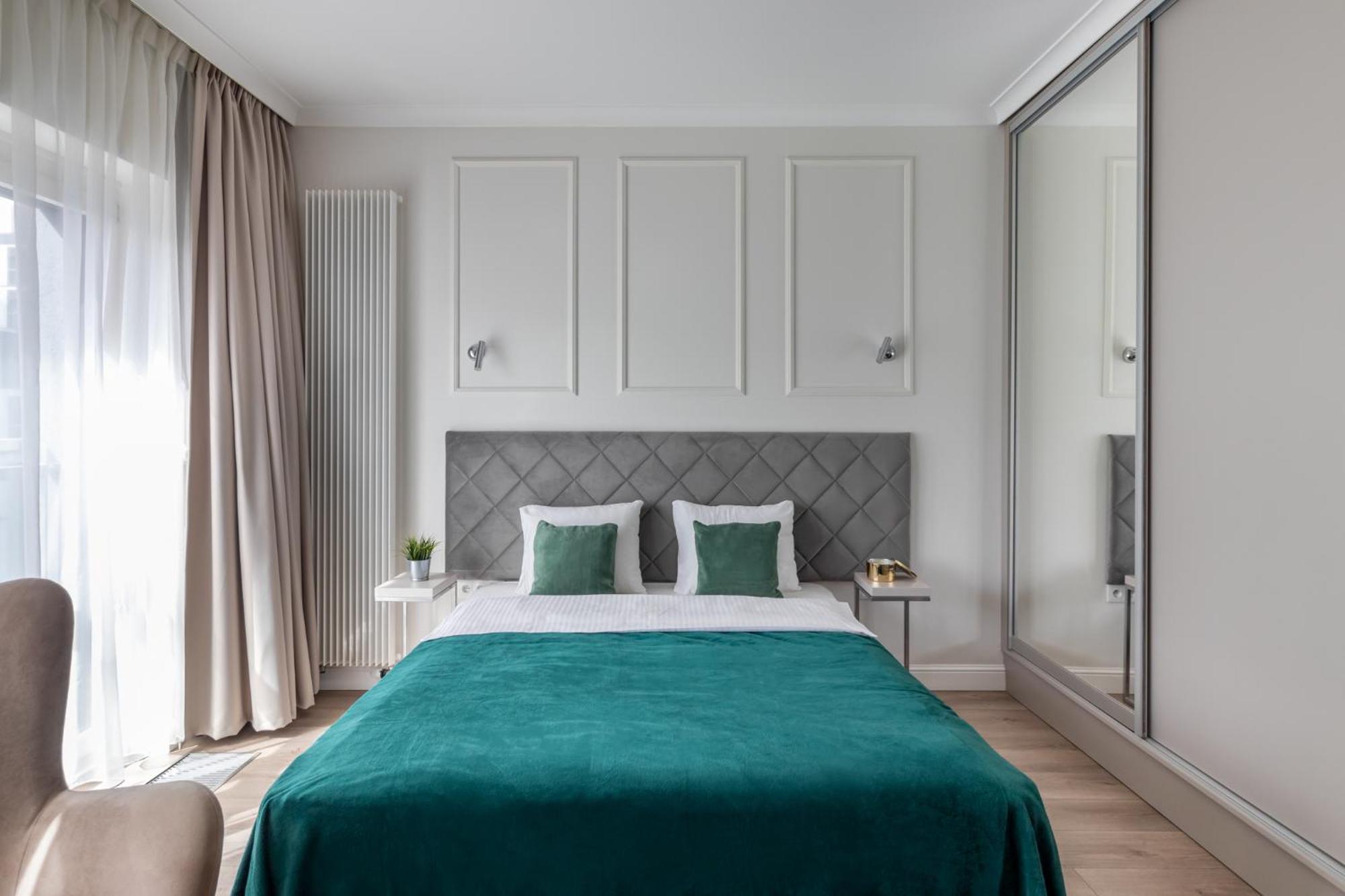 Golden Apartments -City Center - Mennica Residence Варшава Экстерьер фото