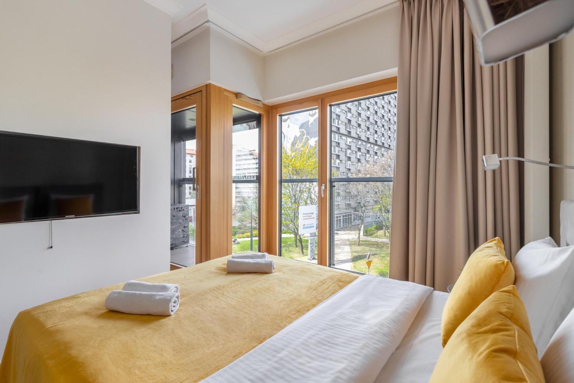 Golden Apartments -City Center - Mennica Residence Варшава Экстерьер фото