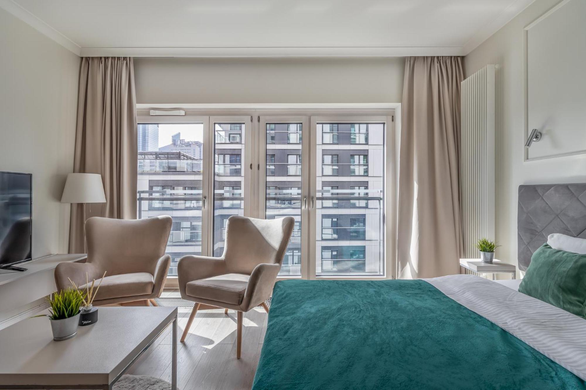 Golden Apartments -City Center - Mennica Residence Варшава Экстерьер фото
