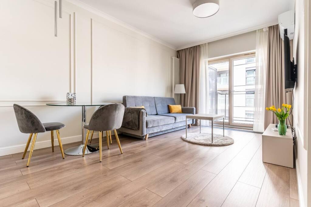 Golden Apartments -City Center - Mennica Residence Варшава Экстерьер фото