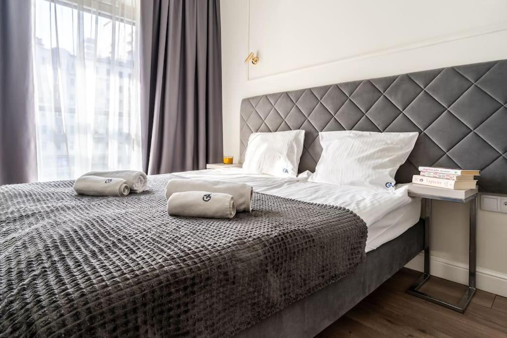 Golden Apartments -City Center - Mennica Residence Варшава Экстерьер фото