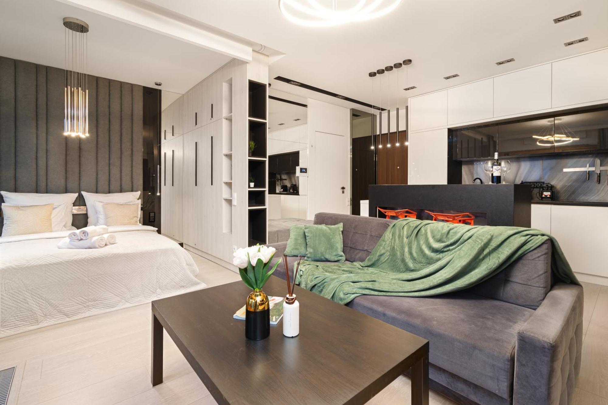 Golden Apartments -City Center - Mennica Residence Варшава Экстерьер фото